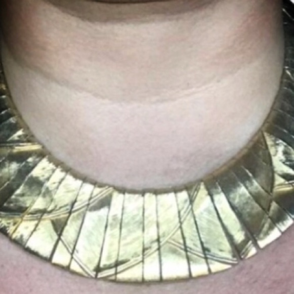 Les Bernard Signed Vintage Goldtone Choker Necklace